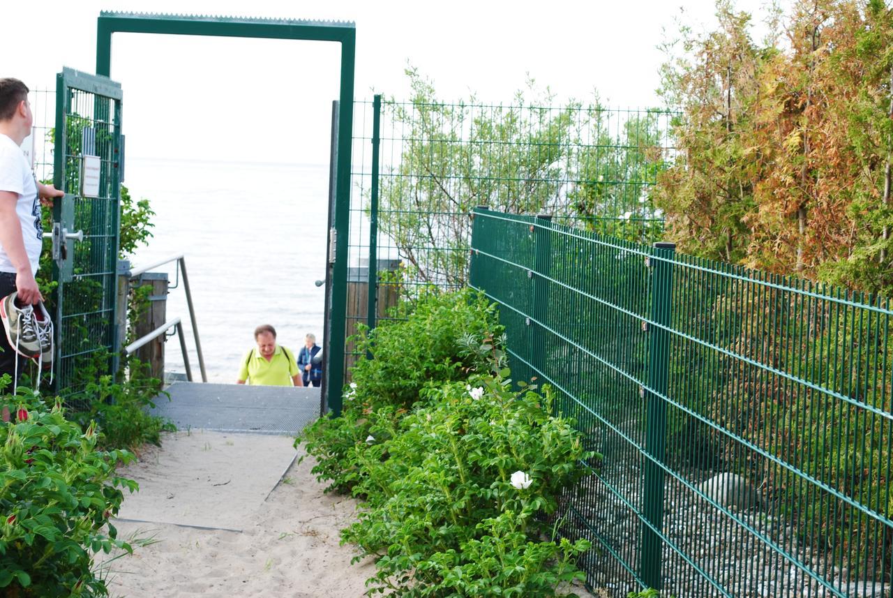 Fewo Schwalbennest Am Meer-Exklusiv-Eigener Strandzugang Kuehlungsborn Exterior photo